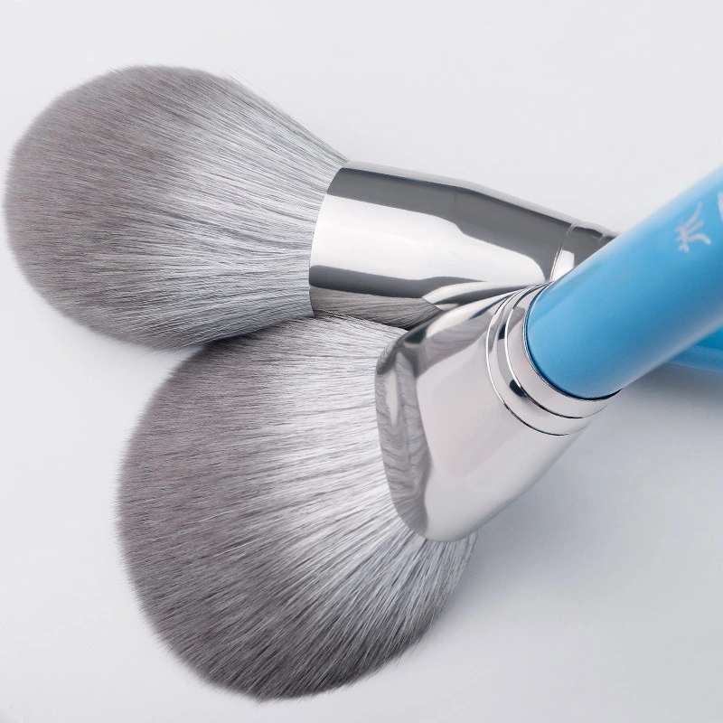 Simple Wooden Handle Makeup Brush