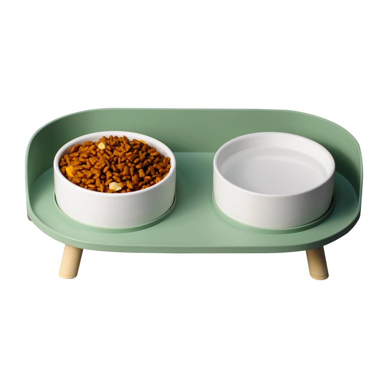 Ceramic Cat Bowl Protects The Cervical Spine Against Black Chin