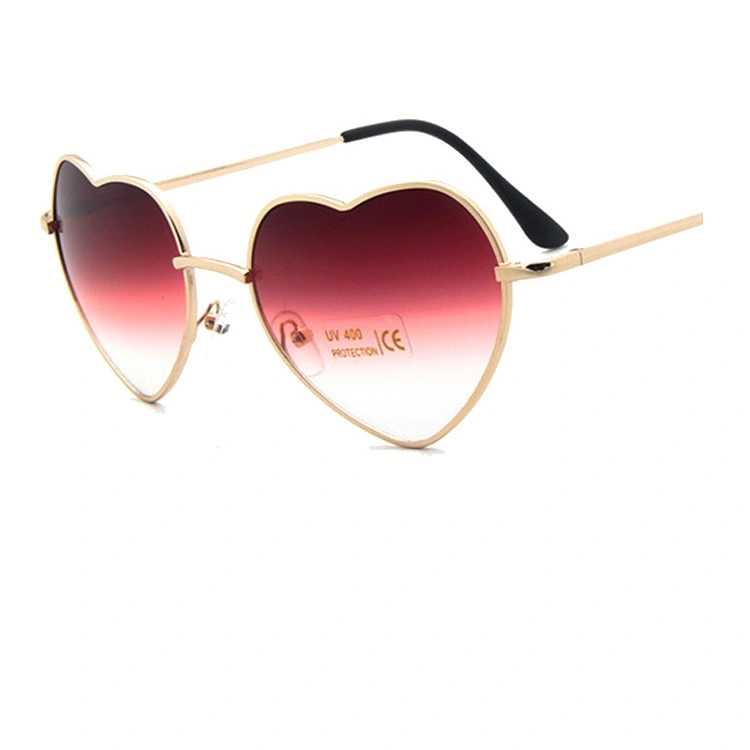 Women's Retro Color Gradient Love Sunglasses