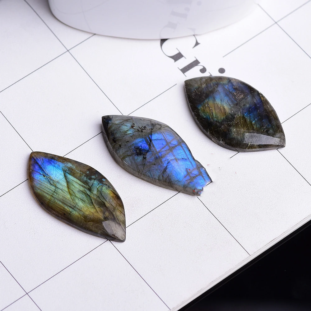 Moonstone Pendant Necklace Pendant Flowing Light
