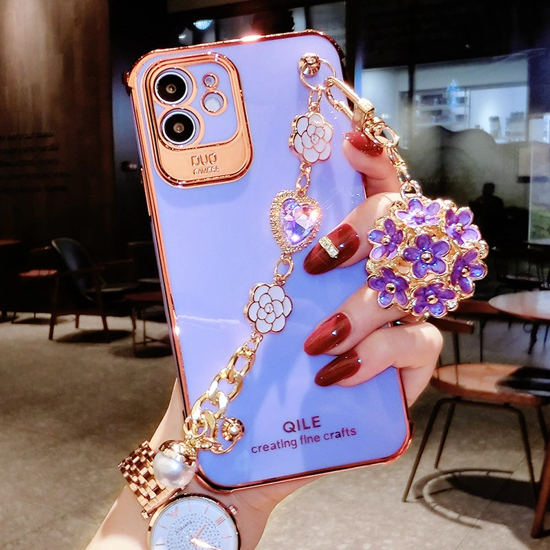 Compatible with Apple , Four-leaf Clover Chain Phone Case