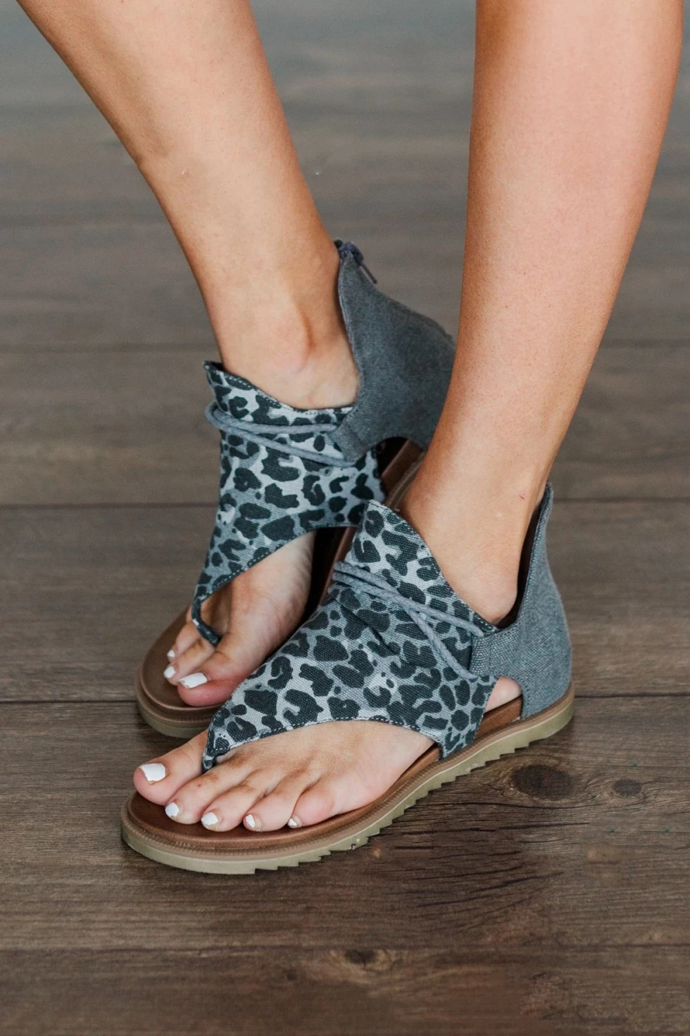 Large Size  Women Cross-border Lightweight Flat Sandals