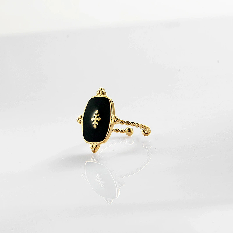 The New Non-fading Retro Simple Black Dripping Jewelry