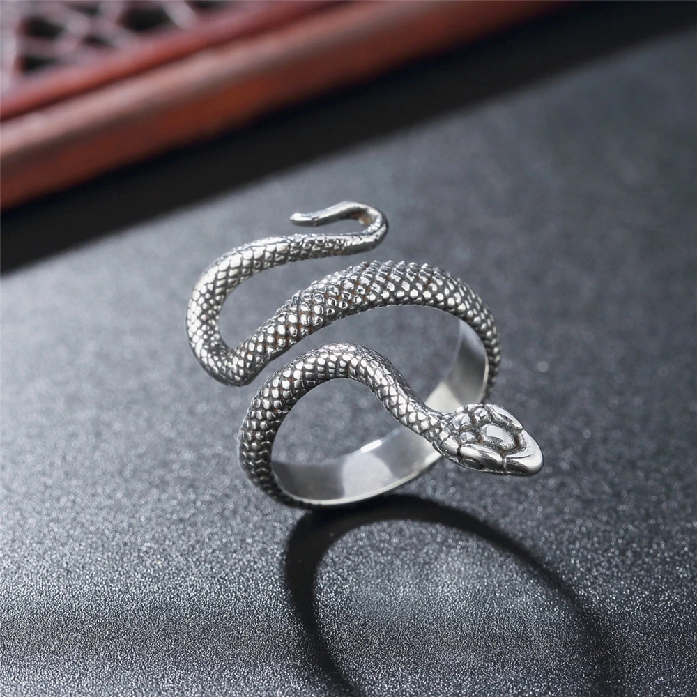 Personality Retro Snake Titanium Steel Ring