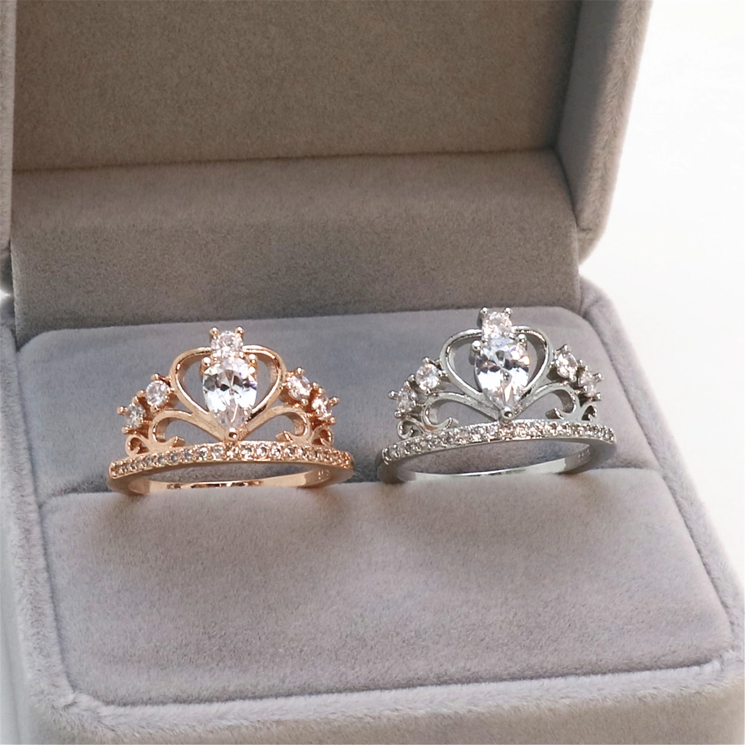 Zircon And Diamond Rose Gold Women's Ring