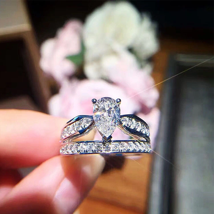 Simulation Special-shaped Drop Diamond Micro-inlaid New Double Crown Female Ring