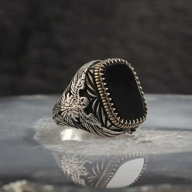 European And American Simple Gold Rim Black Gemstone Men's Two-tone Eagle Animal Ring