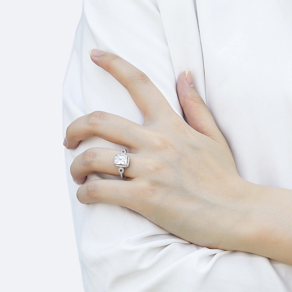 Female Sterling Silver Zircon Square Diamond Ring Simulation Diamond