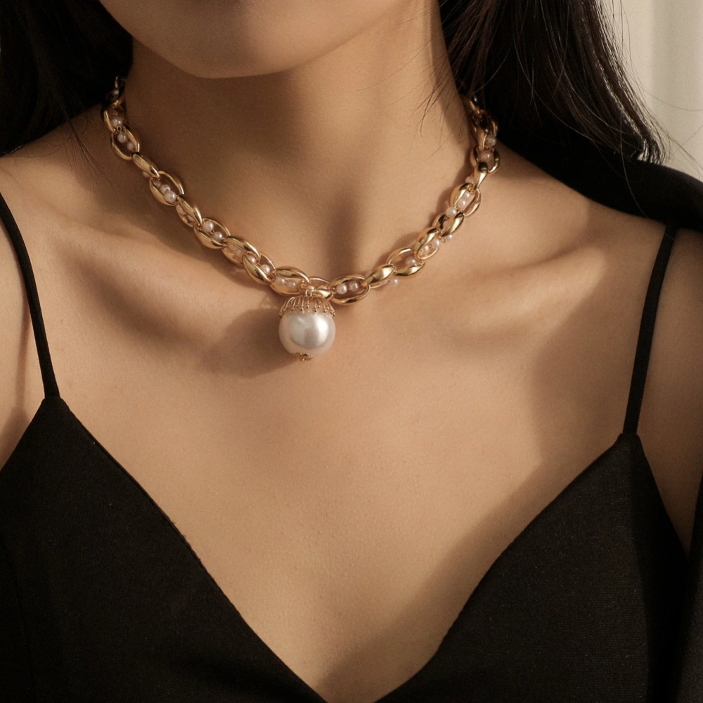 Single Layer Short Large Pearl Thick Chain Necklace