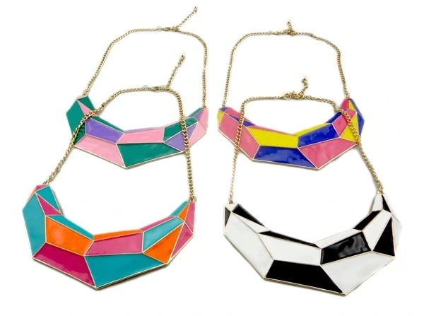 Contrasting Geometric Fashion Exaggerated Short Large Necklace