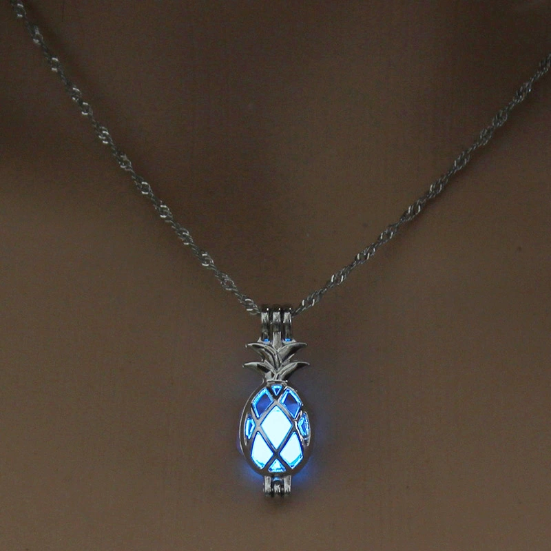 Glow-in-the-dark pineapple hollowed out DIY necklace