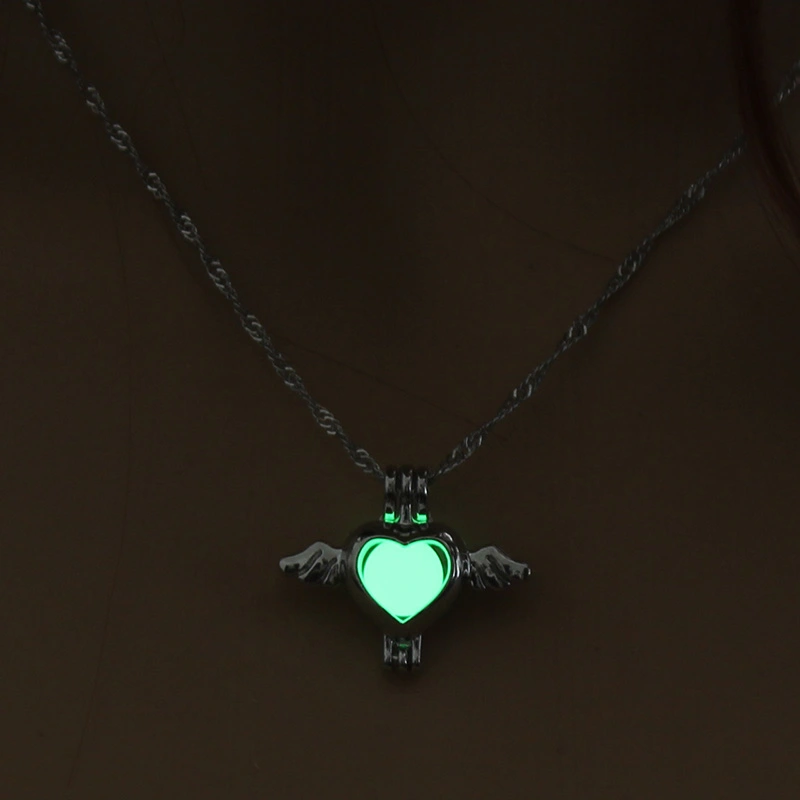 Glow-in-the-dark Angel Wing hollowed-out diy necklace