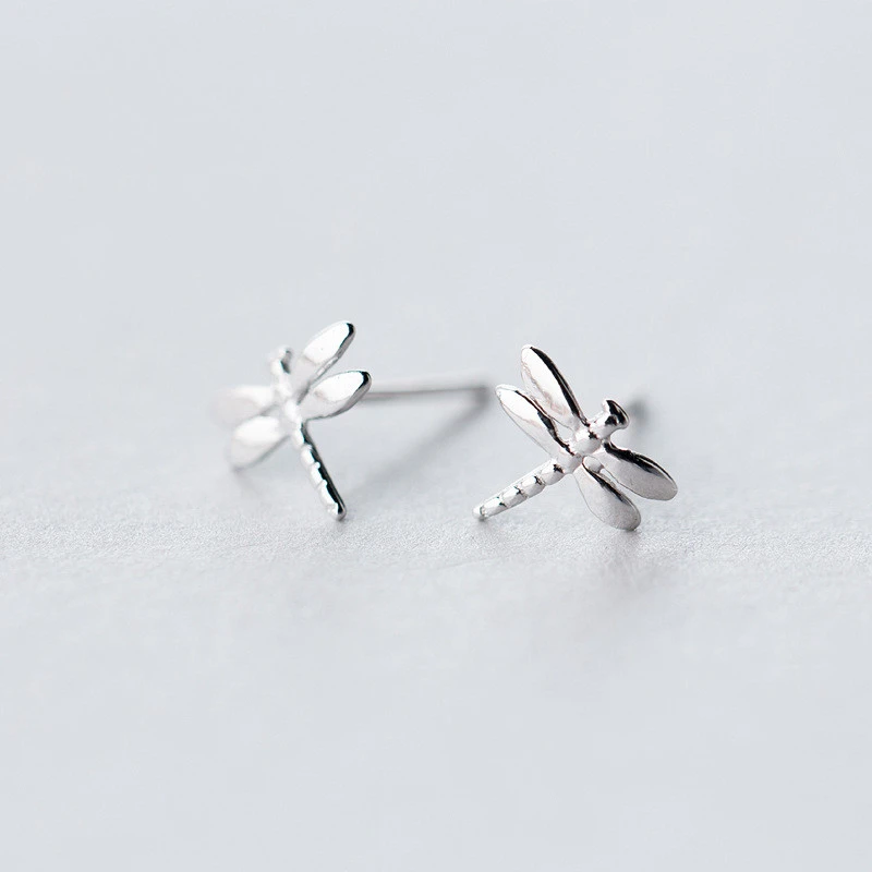 Fashion And Simple Temperament Dragonfly Earrings