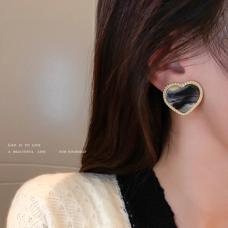 Silver Needle Resin Love Leopard Print Stud Earrings Women Retro