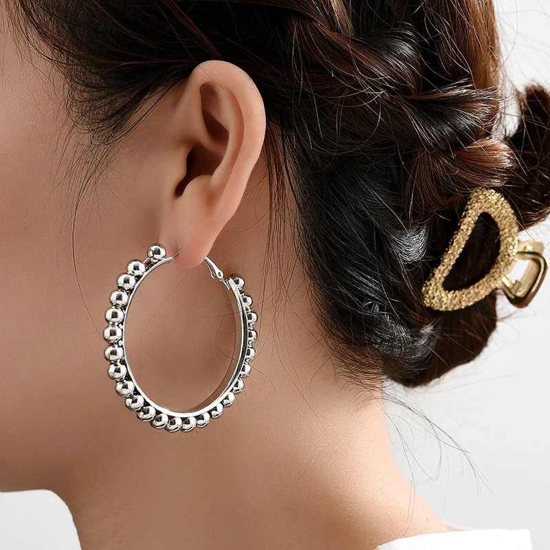 New Sweet And Exaggerated Earrings Female Retro