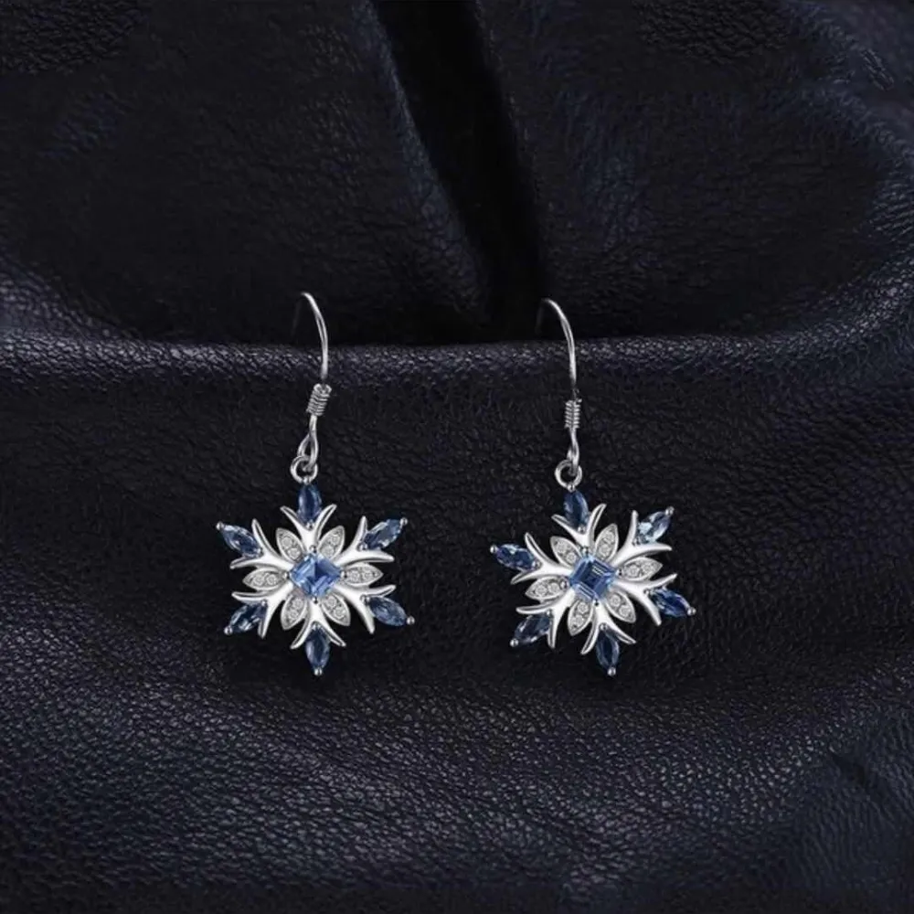 Fashion Ladies Light Blue White Diamond Earrings