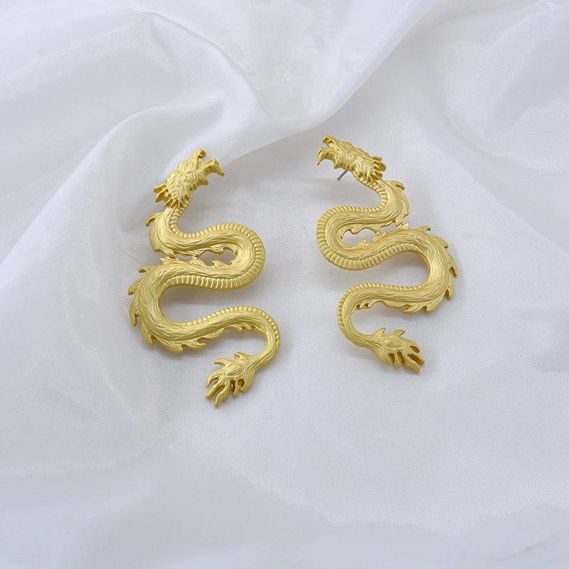 Women Golden Vintage Dragon Shaped Alloy Earrings