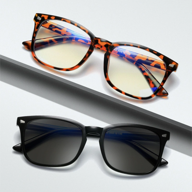Retro Color-changing Ladies Anti-blue Light Glasses Square Frame