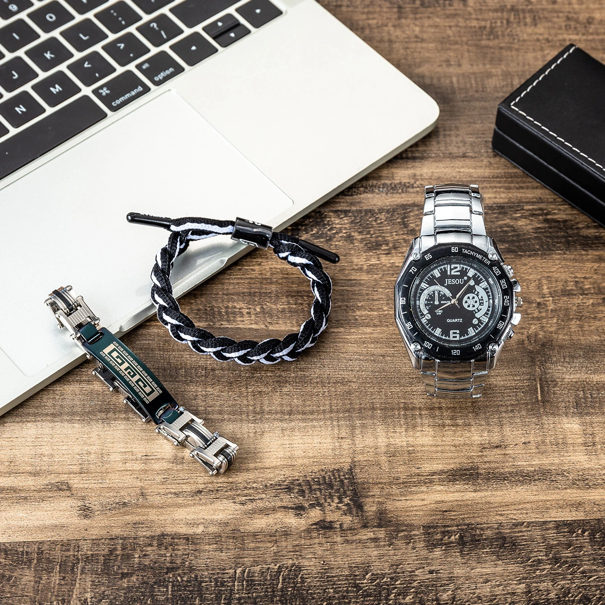 Men's Fashion Trend Steel Band Quartz Watch To Bracelet Set
