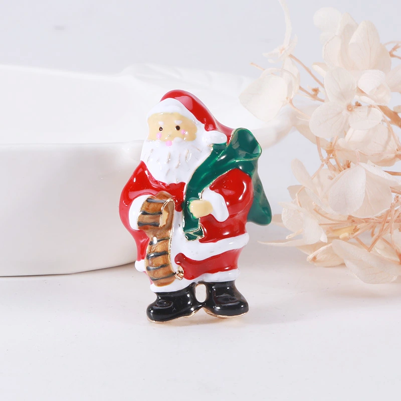 New Fashion Enamel Dripping Oil Three-dimensional Santa Brooch