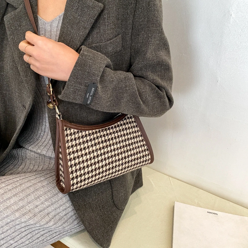 All-match Underarm Plaid On The New Autumn And Winter Messenger Bag Women's