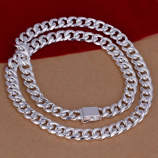Silverware 10MM Square Buckle Side Necklace