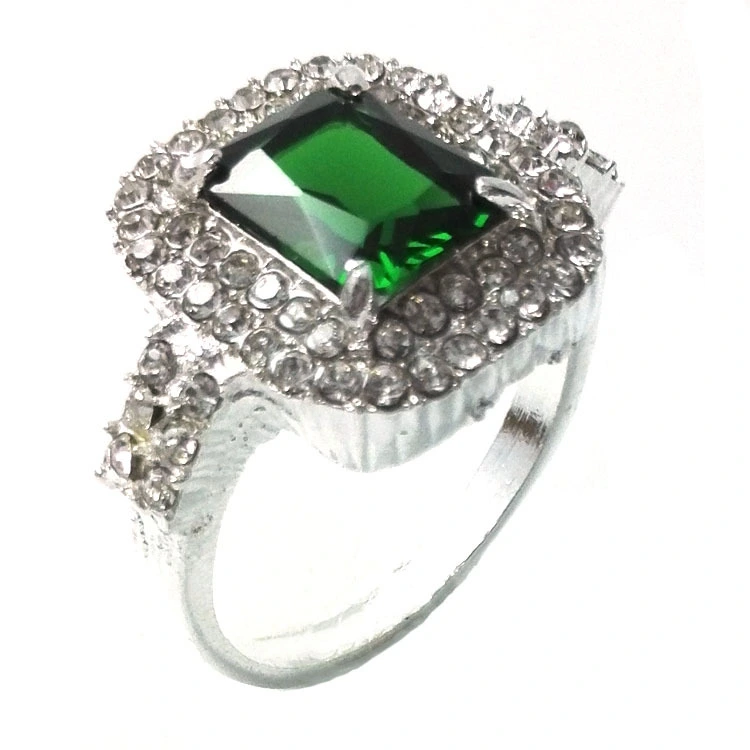 Pop Emerald Square Zircon Ring Exaggerated