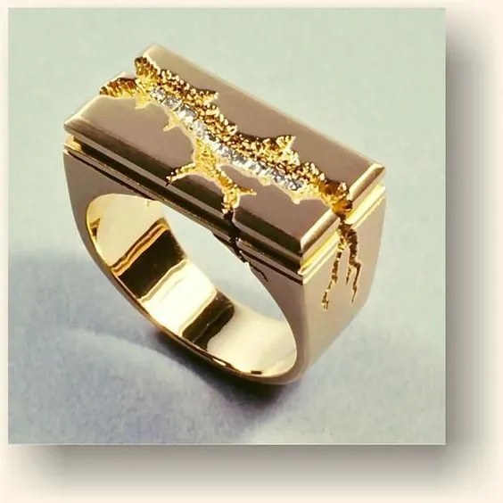 Golden Brick Burst Crack Ring Fashion Gold Plated