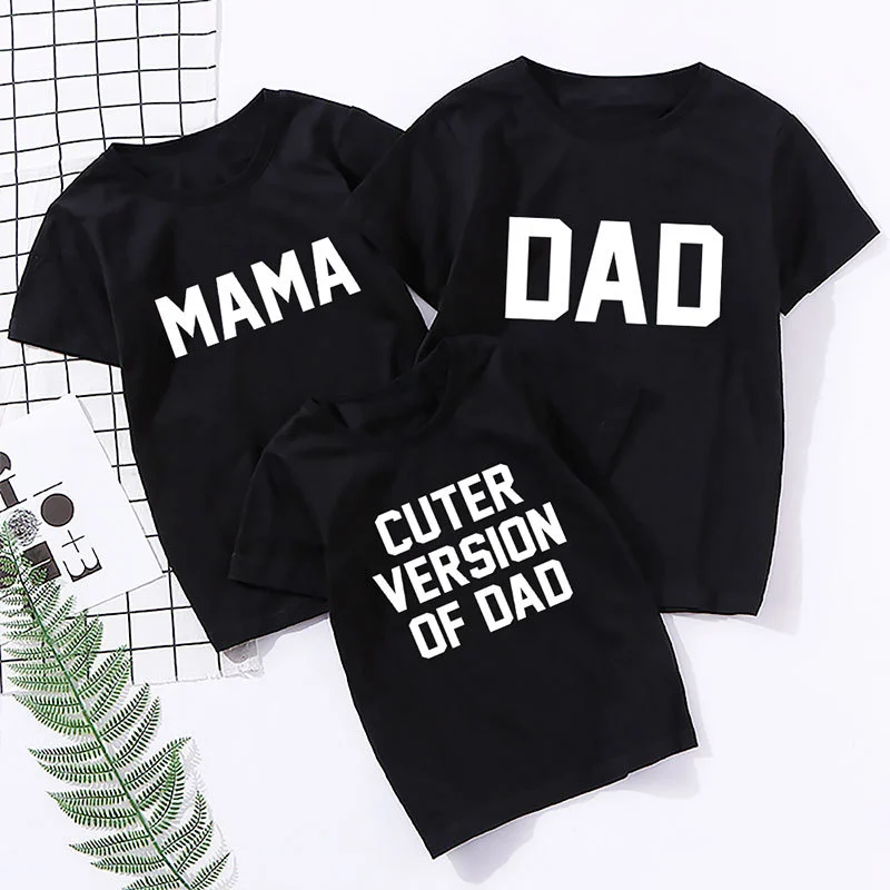 Bround Neck T-Shirt With A Family Of Four Letters Printing