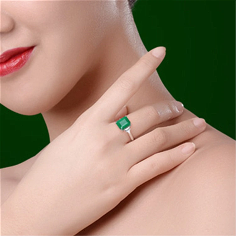 Silver Inlaid Gemstone Emerald Ring Female