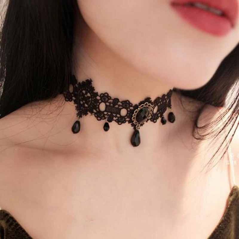 Simple Women's Necklace Short Lace Clavicle Chain