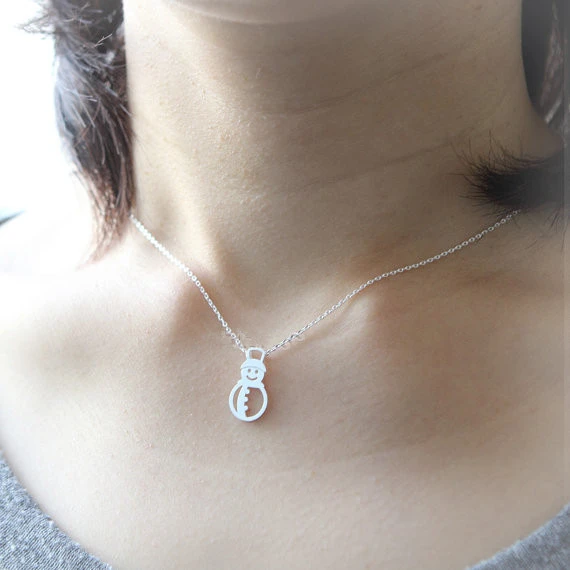 Hollow Little Snowman Pendant Necklace Clavicle Chain Female