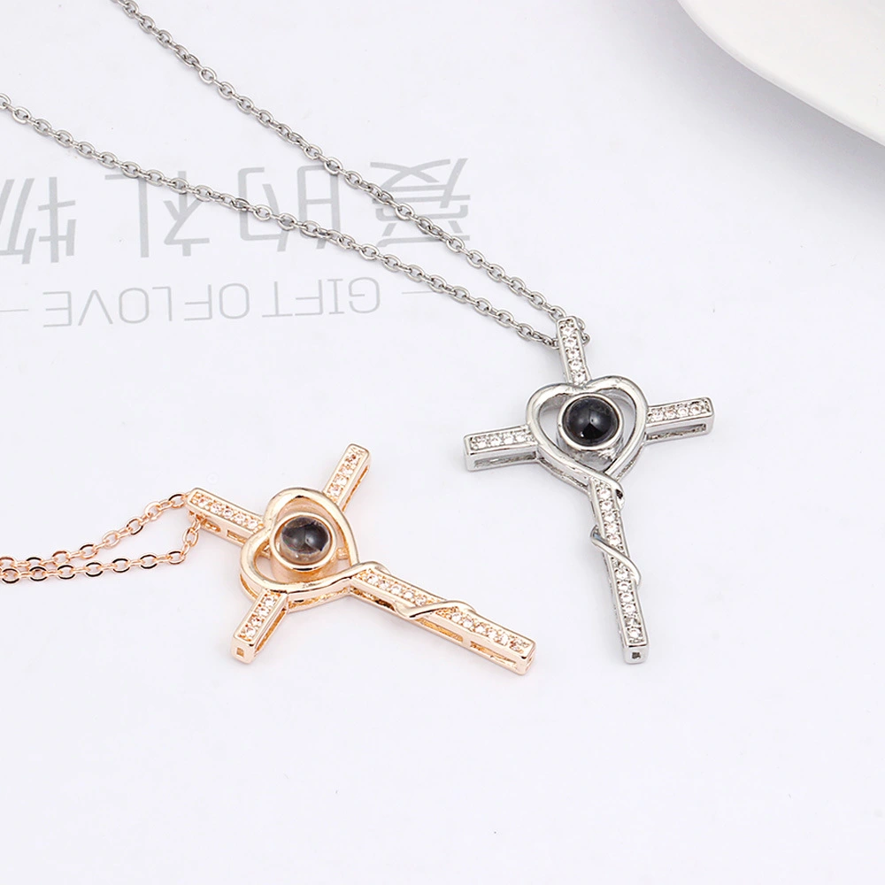 Creative Heart-shaped Cross Projection Necklace Personality