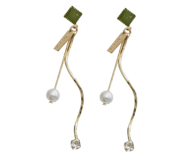 Fashion And Gentle New Creative Temperament Long Pearl Earrings