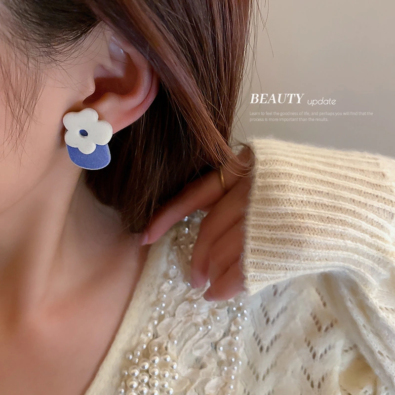 Flocking Hit Color Flower Earrings Sen Is Sweet And