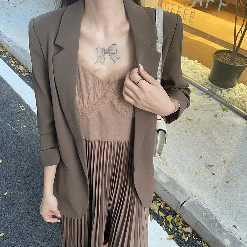 Autumn New Retro French Suit Jacket To Pleated Suspender Skirt Two-piece Suit