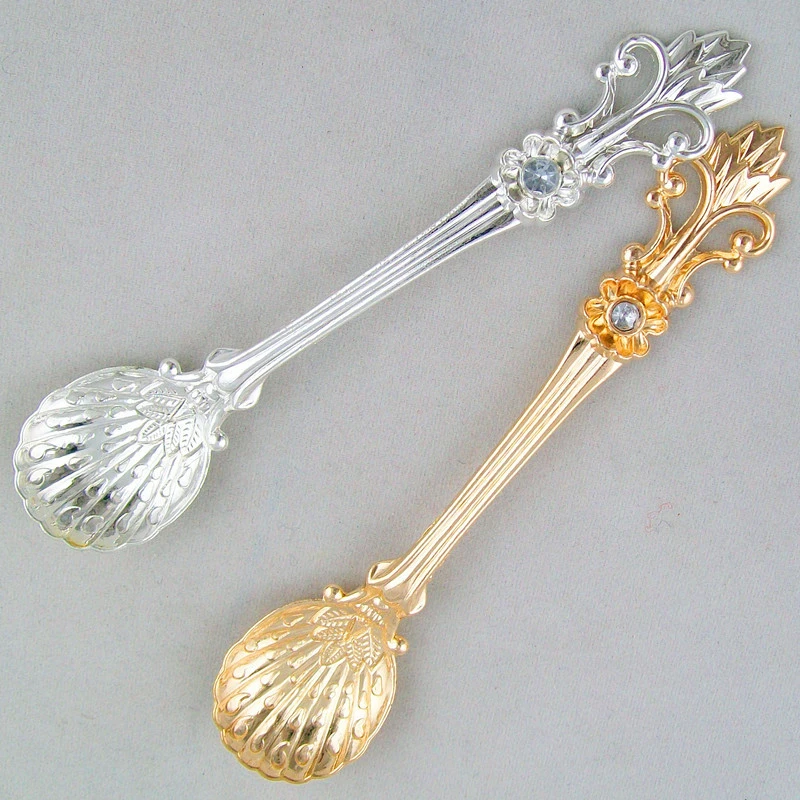 Creative Retro Pattern Alloy Stirring Dessert Spoon