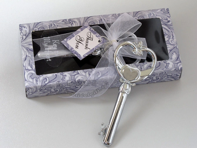 Creative And Practical Wedding Hand Gift Corkscrew