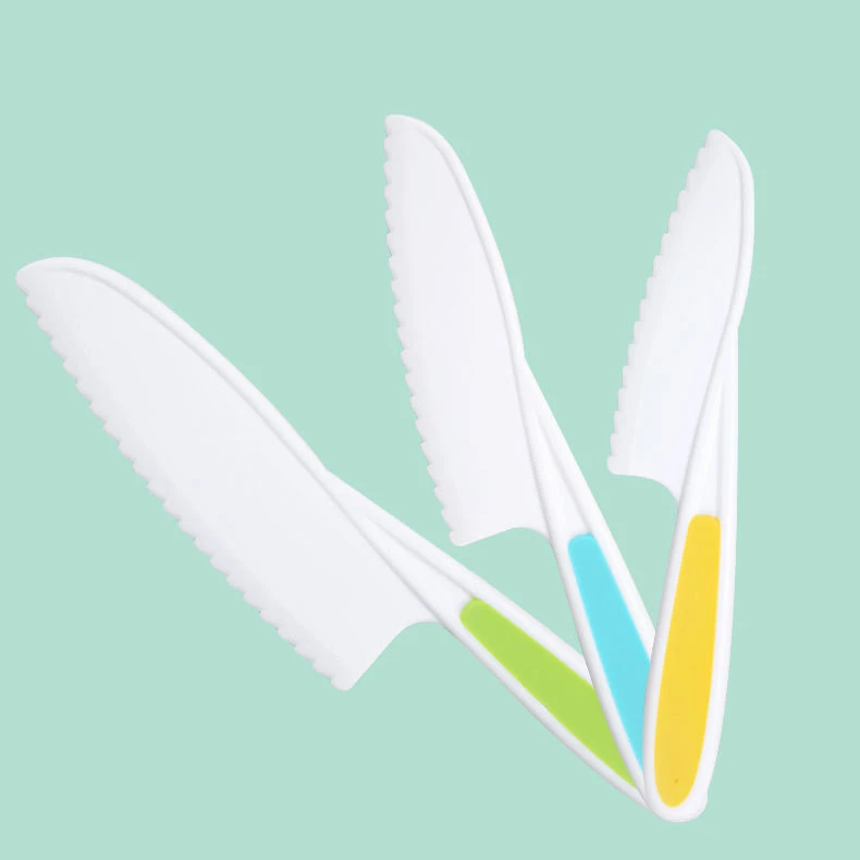 Color Portable Three-piece Plastic Fruit Knife For Children