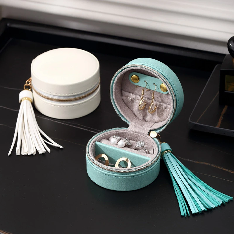 Simple Travel Jewelry Necklace Storage Box