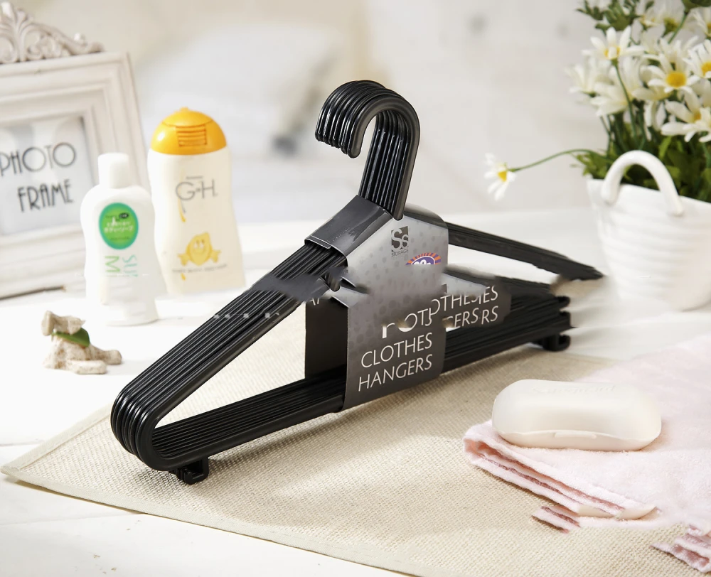 Fashion Plastic Adult Black Clothes Hanger