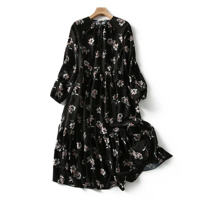 High Sense Of French Retro Hepburn Style Bottoming Little Black Dress