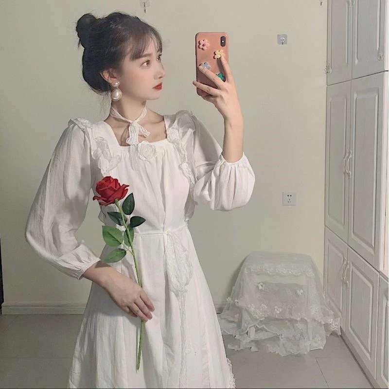 Women's White Romantic Lace Tie Long Sleeve Loose And Lazy Dress