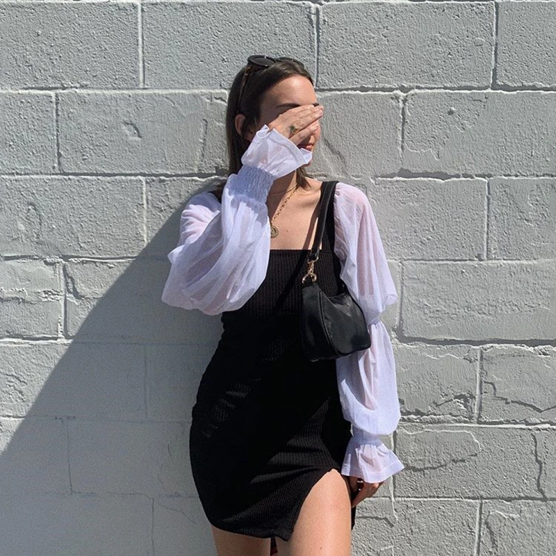 Slit dress with bag hip hem