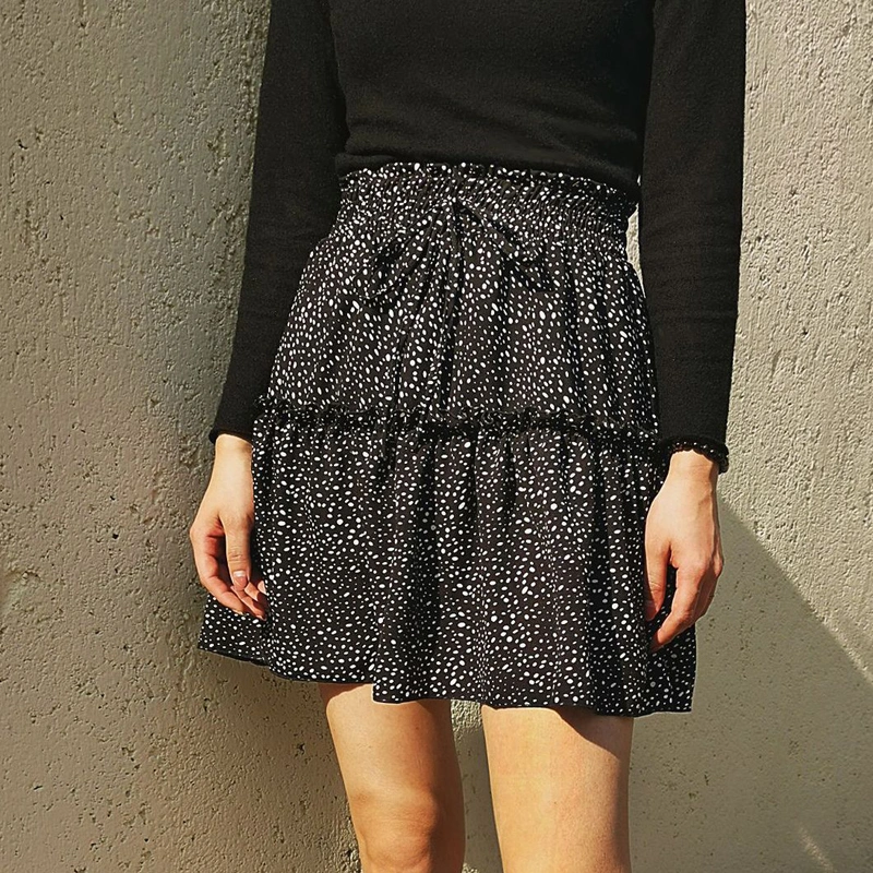Printed pleated polka dot skirt