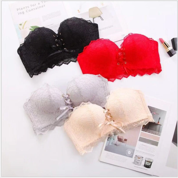 Lace gathered bra