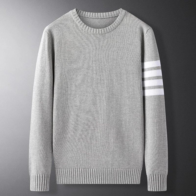 Trendy and handsome knitted bottoming shirt