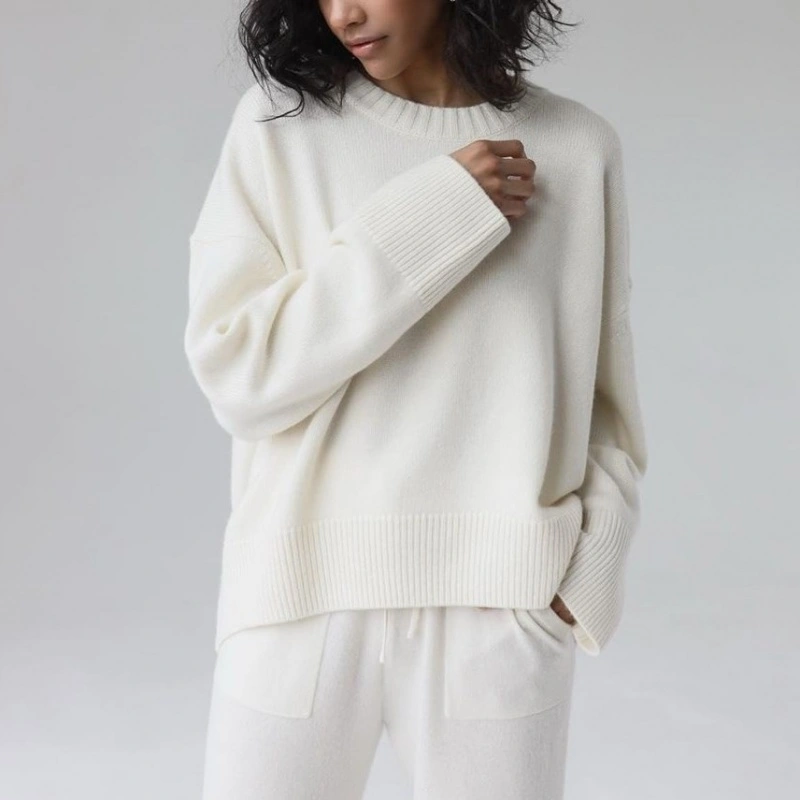 Ladies round neck pullover sweater
