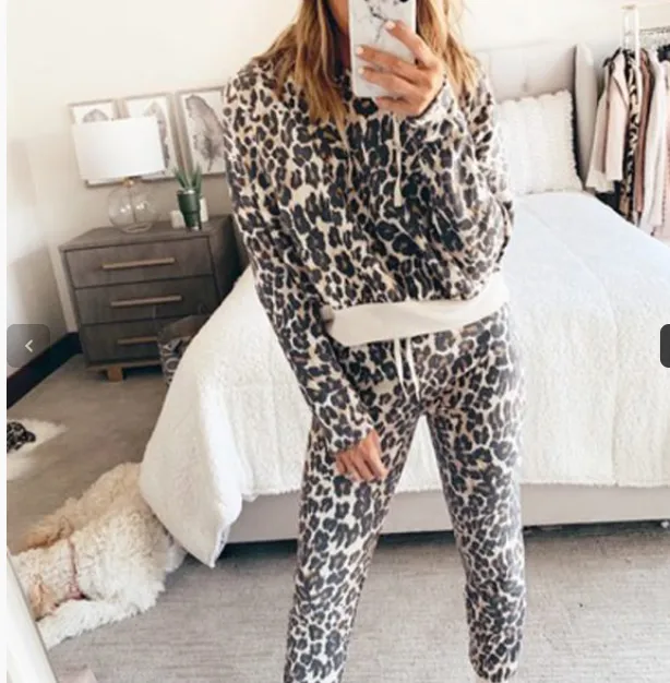 Women Long Sleeve Crop Top And Pant Casual Suits