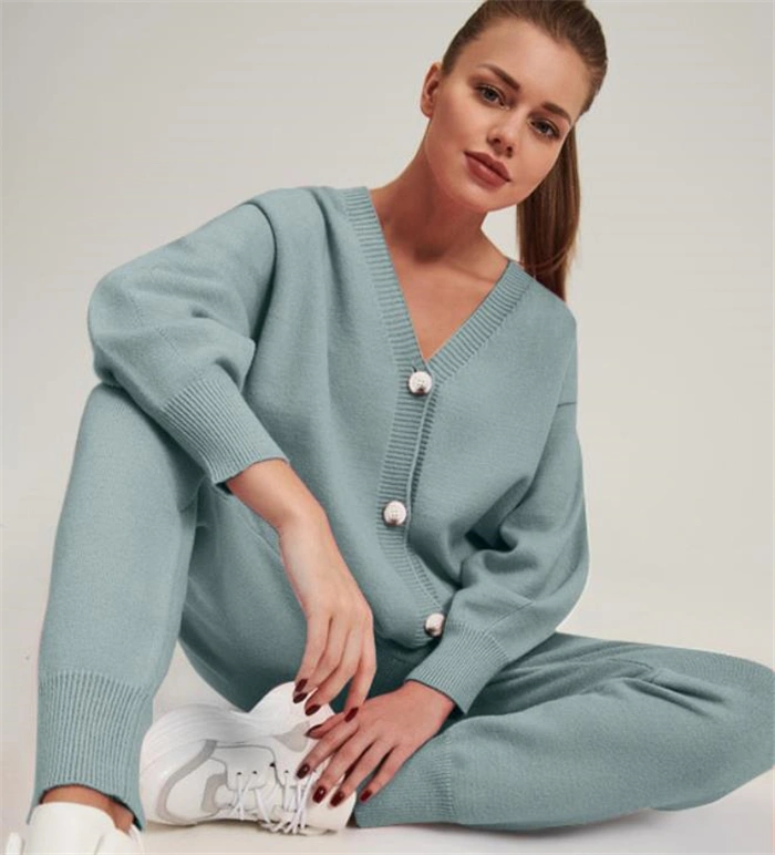 Women's two-piece sweater